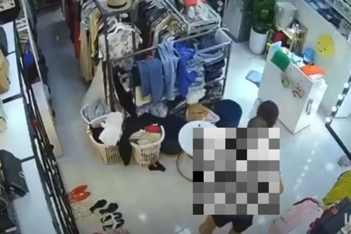 Võ sư Karate mách chiêu quật ngã yêu râu xanh mọi cô gái cần biết