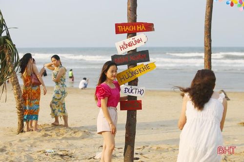 Để một mùa du lịch biển Hà Tĩnh an toàn, không 'chặt chém'