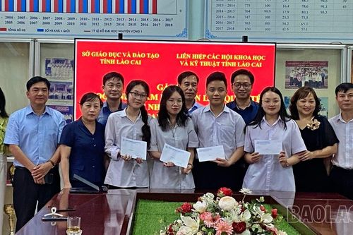 Lào Cai lần đầu cử học sinh tham dự Triển lãm quốc tế dành cho các nhà sáng tạo trẻ