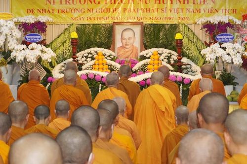 Hệ phái Khất sĩ tưởng niệm 36 năm ngày Ni trưởng Huỳnh Liên viên tịch