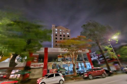 Rơi từ tầng 10 xuống đất, bé gái 5 tuổi tử vong