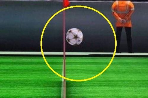 Trọng tài mắc sai lầm khiến Real Madrid chịu bàn thua