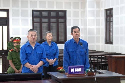 Cựu Chủ tịch UBND quận Liên Chiểu lãnh 7 năm tù vì phạm tội nhận hối lộ