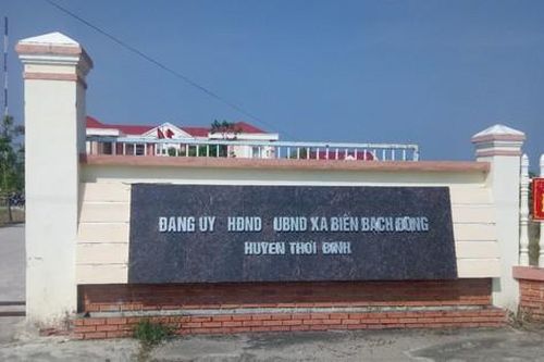 Chủ tịch MTTQ xã vào nhà trọ 'nằm kế bên' phụ nữ đã có chồng