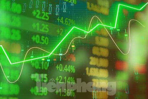 Một cổ phiếu bất ngờ tăng trần sau 18 phiên giảm sàn