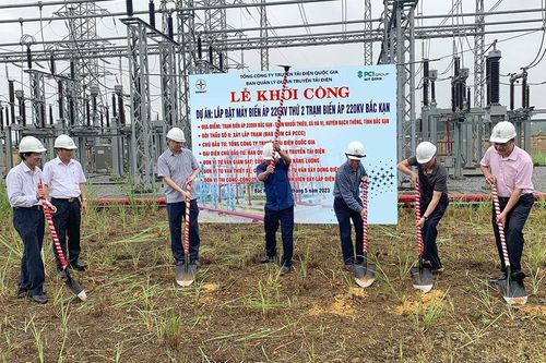 Triển khai dự án truyền tải đảm bảo điện cho tỉnh Bắc Kạn