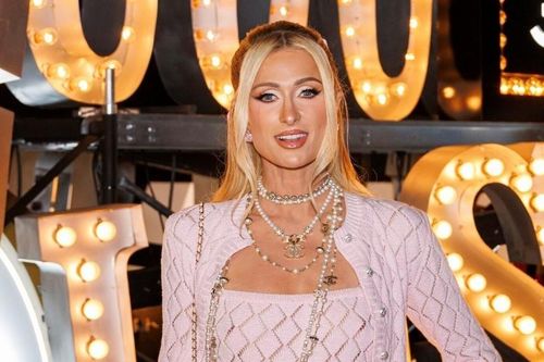 Paris Hilton mặc đẹp