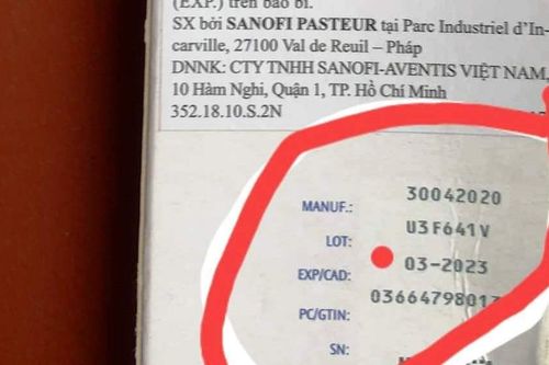 Báo cáo Bộ Y tế vụ 4 trẻ nhập viện vì tiêm vắc xin hết hạn