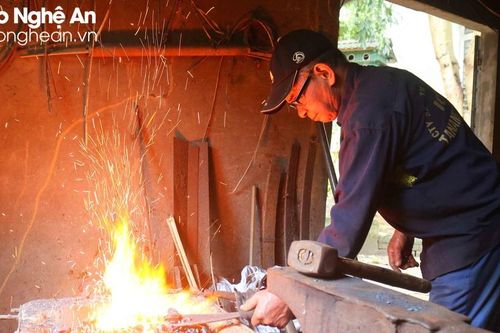 Câu chuyện nghề rèn ở Kim Liên (Nam Đàn)