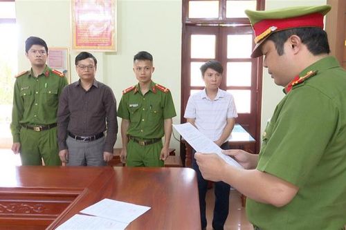 Khởi tố, bắt giam Chánh Thanh tra tỉnh Lai Châu