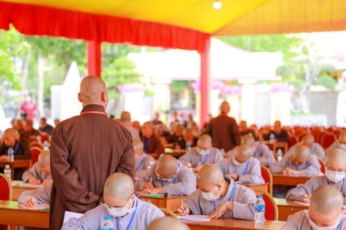 Bình Định: Giới tử Đại giới đàn Trí Độ tham dự khảo hạch
