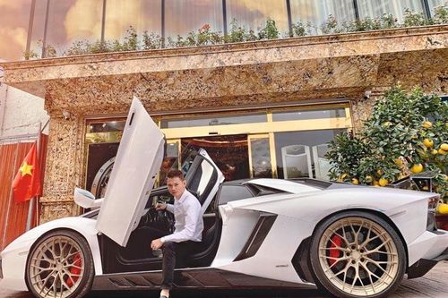 Hé lộ hệ sinh thái của doanh nhân 'Tùng vàng', chủ chuỗi Luxury VIP chuyên bán điện thoại, đồng hồ tiền tỷ
