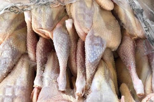 Thịt gà thải đông lạnh không tốt cho sức khỏe