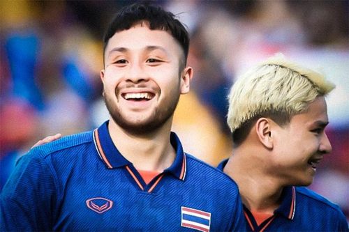 Tiền đạo Thái Lan thừa nhận may mắn khi sút tung lưới U22 Việt Nam
