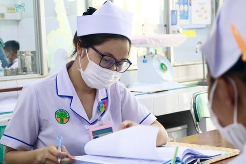 Chuyện ca trực ngày đầu làm việc ám ảnh của nữ điều dưỡng ở TP.HCM