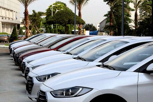 Ô tô tồn kho, thua lỗ kéo dài khiến nhiều đại lý nguy cơ phải đóng cửa