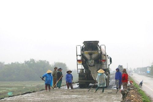 Trả lời kiến nghị cử tri Hưng Nguyên về nâng cấp dốc đê và đường gom dân sinh dọc đê Tả Lam