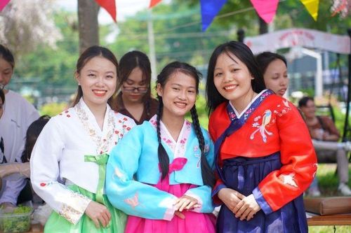 Đà Nẵng: Sinh viên hào hứng Lễ hội giao lưu văn hóa Việt – Hàn 2023