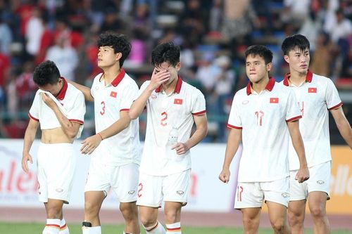Thua Indonesia dù chơi hơn người, U22 Việt Nam thành cựu vô địch