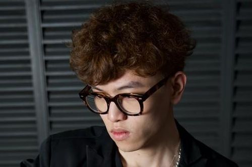 Rapper nhỏ tuổi nhất 'Rap Việt' trở lại đường đua âm nhạc 'lột xác' từ ngoại hình đến tư duy âm nhạc