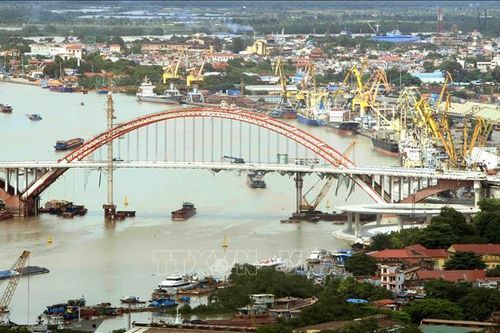 Sức bật của 'Thành phố Tháng Năm'