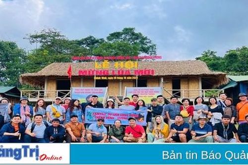 Giúp người Vân Kiều làm du lịch