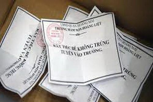 'Nóng' cuộc đua vào trường công các cấp học ở Hà Nội bao giờ hạ nhiệt ?