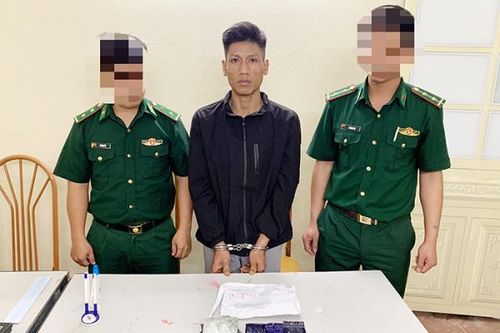 Vận chuyển thuê heroin với giá 1 triệu đồng