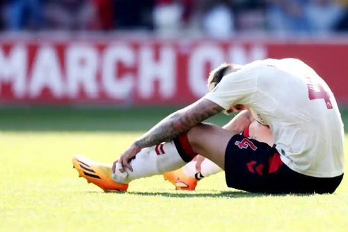 Xác định CLB Premier League đầu tiên xuống hạng