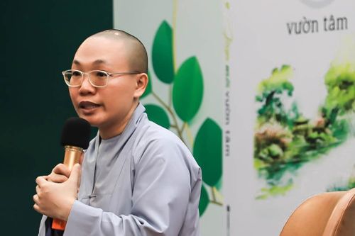Làm mới bản thân để buông bỏ khổ đau