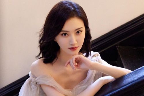 Cảnh Điềm trở lại đóng phim sau vụ bị phát tán clip nóng