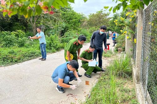 Tạm giam đối tượng đâm chết cha và chú ruột ở An Giang