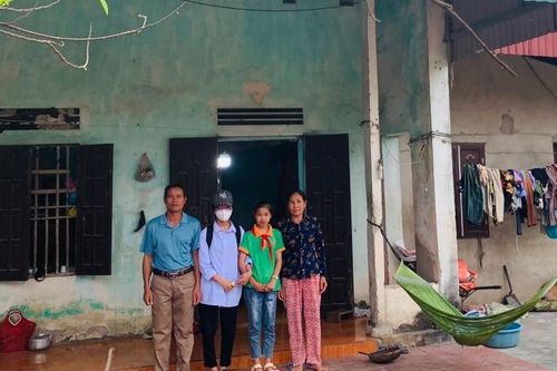 Vợ chồng già vui mừng khi có Ngôi nhà mơ ước lúc cuối đời
