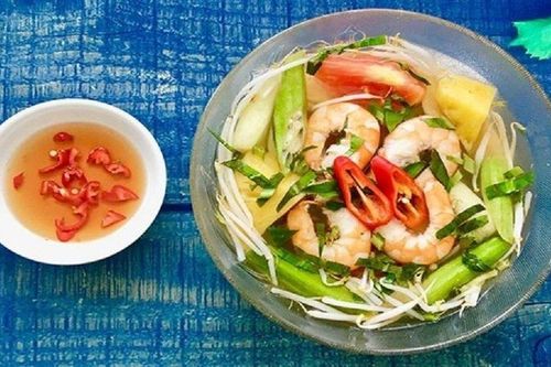 Món ngon cuối tuần: Cách nấu canh chua tôm Nam Bộ thanh mát, dễ ăn