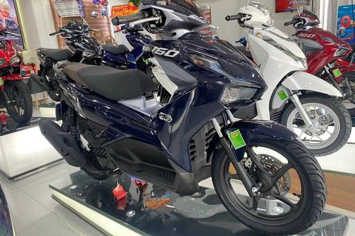 Honda Air Blade khan hàng nhưng vẫn giảm giá bán
