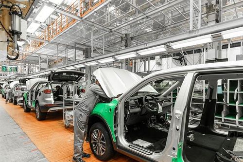 Các công ty ô tô châu Âu mất hàng tỉ USD mỗi năm do doanh nghiệp EV Trung Quốc thống trị thị trường