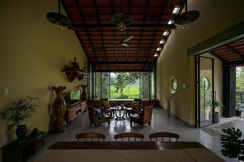 Sống giản dị giữa vùng trời non nước