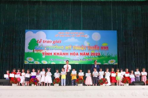 Có 375 tác phẩm đạt giải tại cuộc thi Giải thưởng mỹ thuật thiếu nhi tỉnh