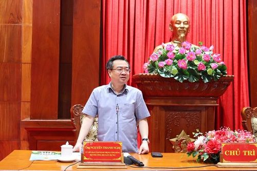 Bộ trưởng Nguyễn Thanh Nghị làm việc tại Bình Dương