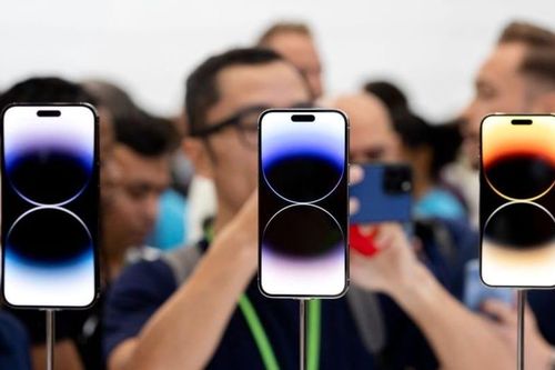 Vì sao Apple vẫn đứng ngoài xu hướng màn hình gập?
