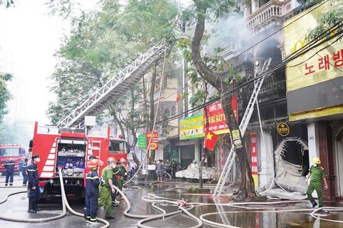 Phó Thủ tướng yêu cầu điều tra hai vụ cháy gây hậu quả đặc biệt nghiêm trọng