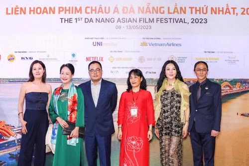 Để thu hút nhà làm phim nước ngoài
