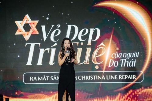Christina ra mắt dòng sản phẩm chăm sóc da mới