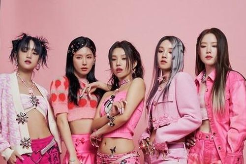 I-DLE nói cách trở thành 'nữ hoàng' trong 'Queencard', chất nhạc có bùng nổ như 'Nxde'?