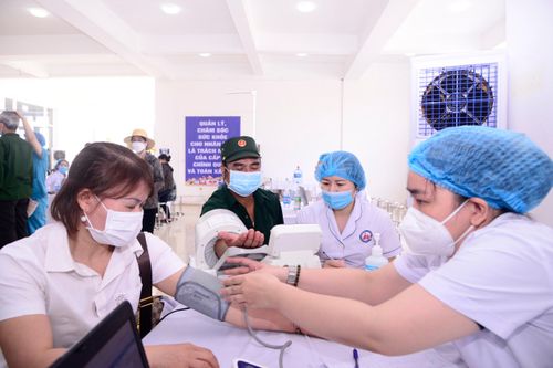 Hà Nội: Huyện Mê Linh huy động 400 y bác sĩ từ 15 bệnh viện, khám sức khỏe miễn phí cho toàn dân