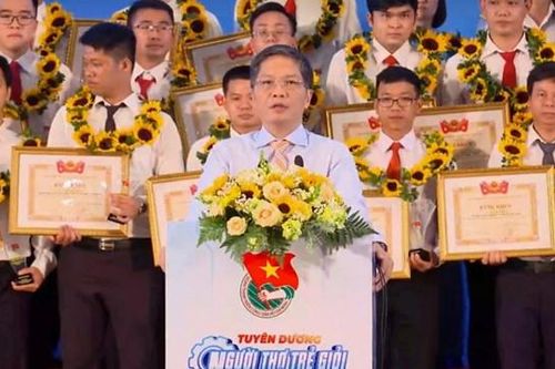 Chú trọng phát huy tài năng, sức lực của thế hệ trẻ