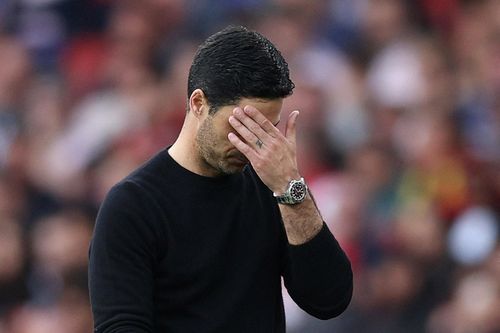 Đừng khóc cho Arsenal