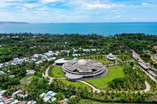 Tổ hợp không gian khoa học gần 200 tỷ vừa hoạt động đã sụt lún