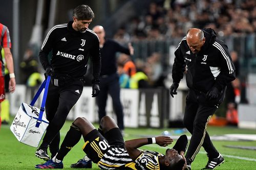 Pogba chia tay mùa giải 2022/23