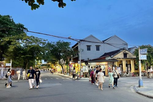 Hội An: Khai trương phố đi bộ tuyến đường Phan Châu Trinh